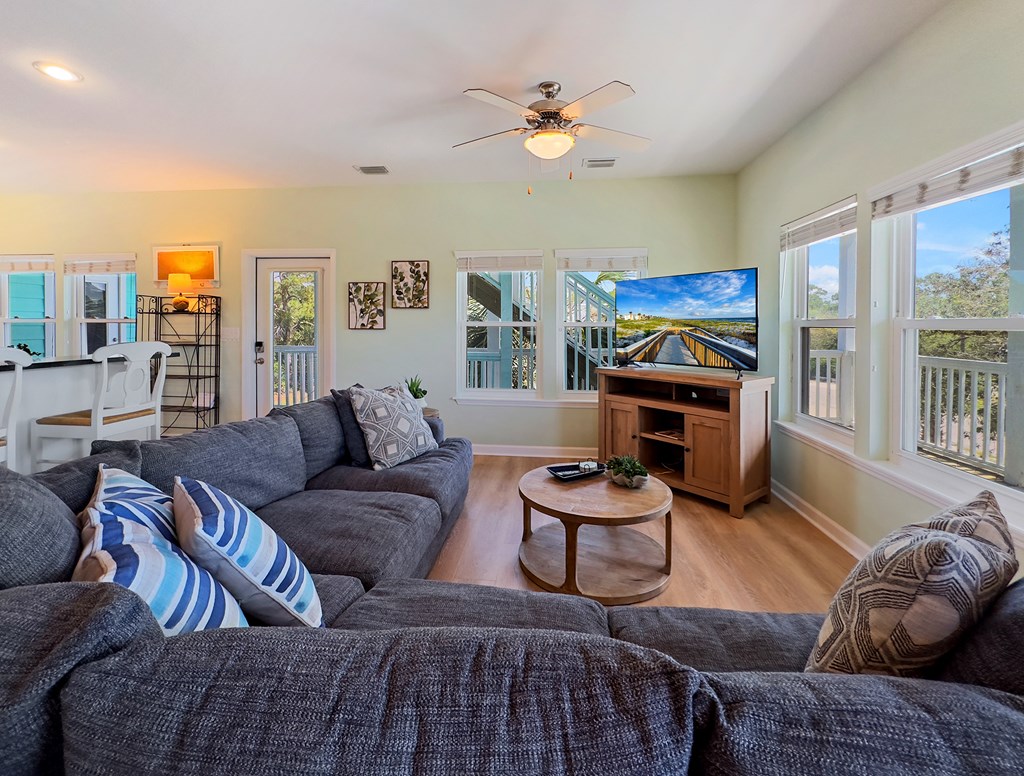 181 S Higgins St, Port St. Joe 32456