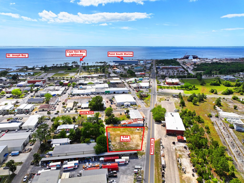 510 E 1st St, Port St. Joe 32456