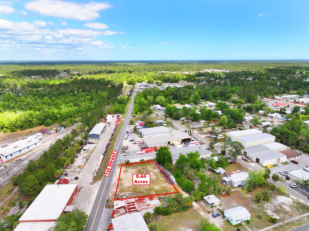 510 E 1st St, Port St. Joe 32456