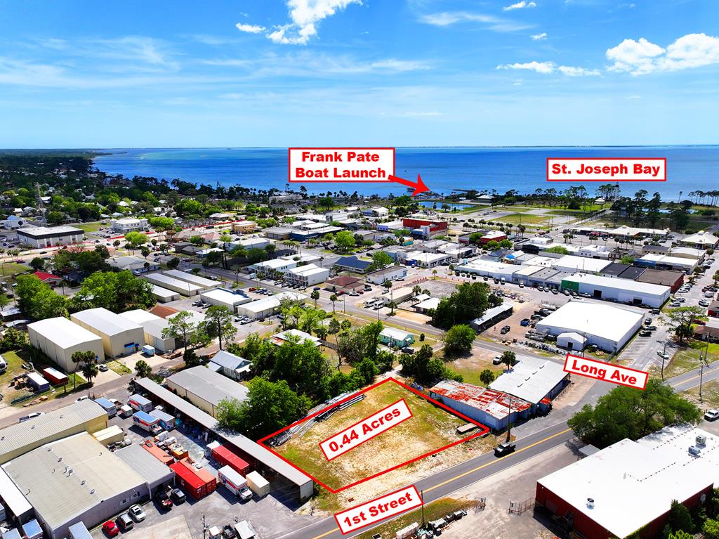 510 E 1st St, Port St. Joe 32456