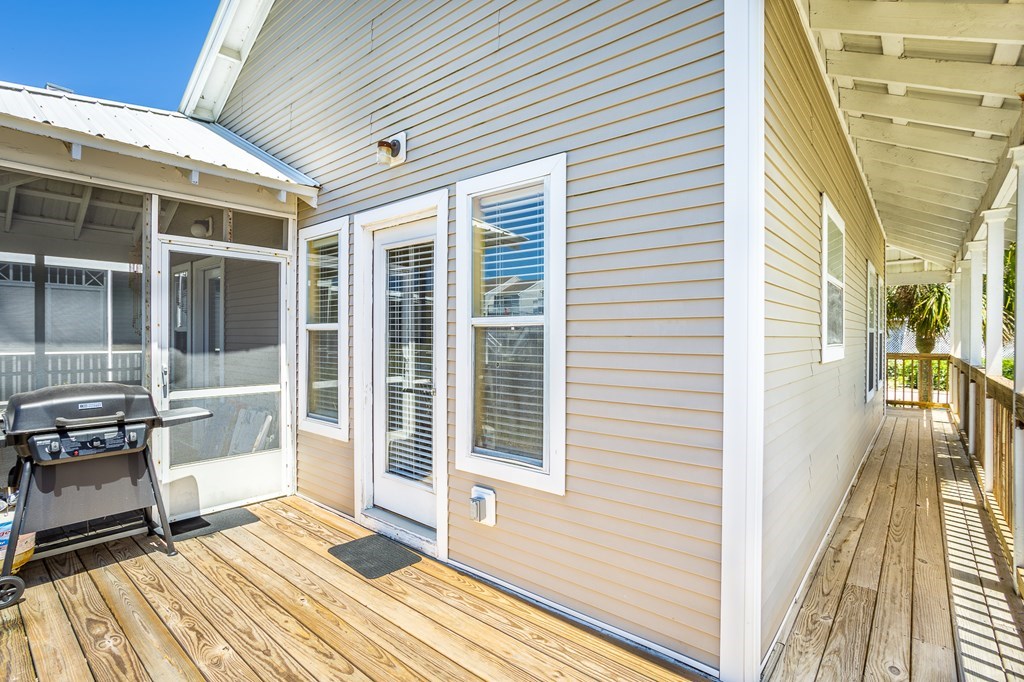 125 Parkside Cir, 32456