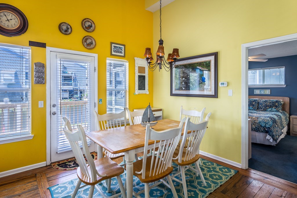 125 Parkside Cir, 32456