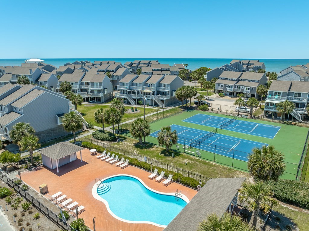 125 Parkside Cir, 32456