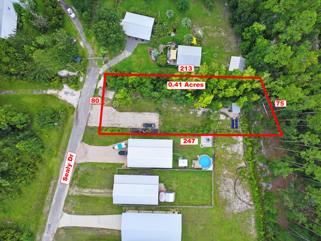 385 Sealy Dr, 32465