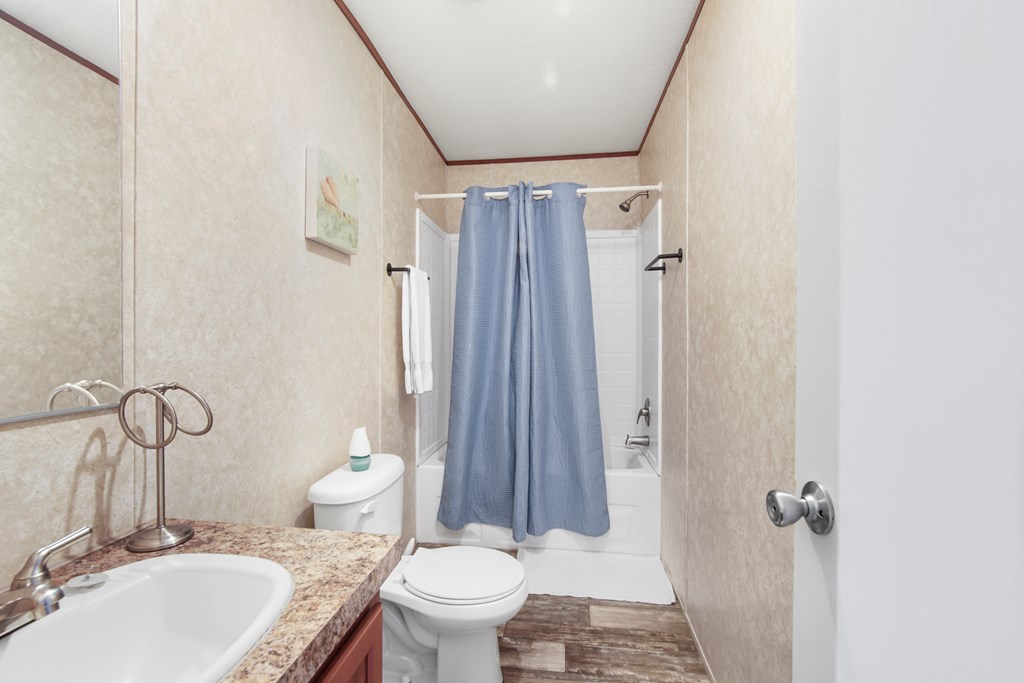 385 Sunshine Rd, 32456