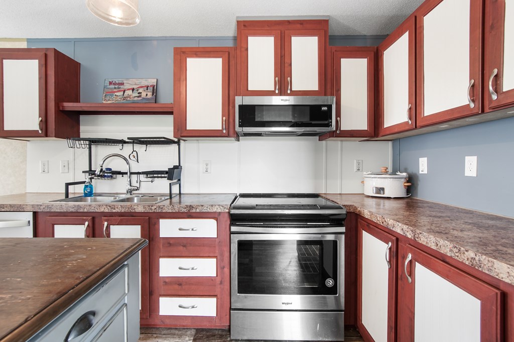 385 Sunshine Rd, 32456