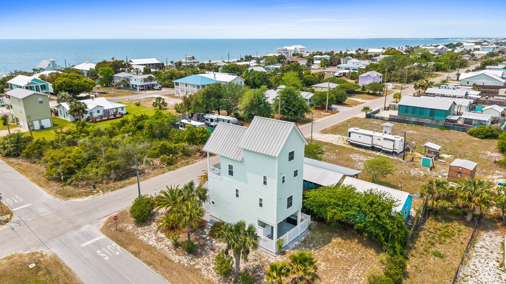 311 Bonnet St, Port St. Joe 32456