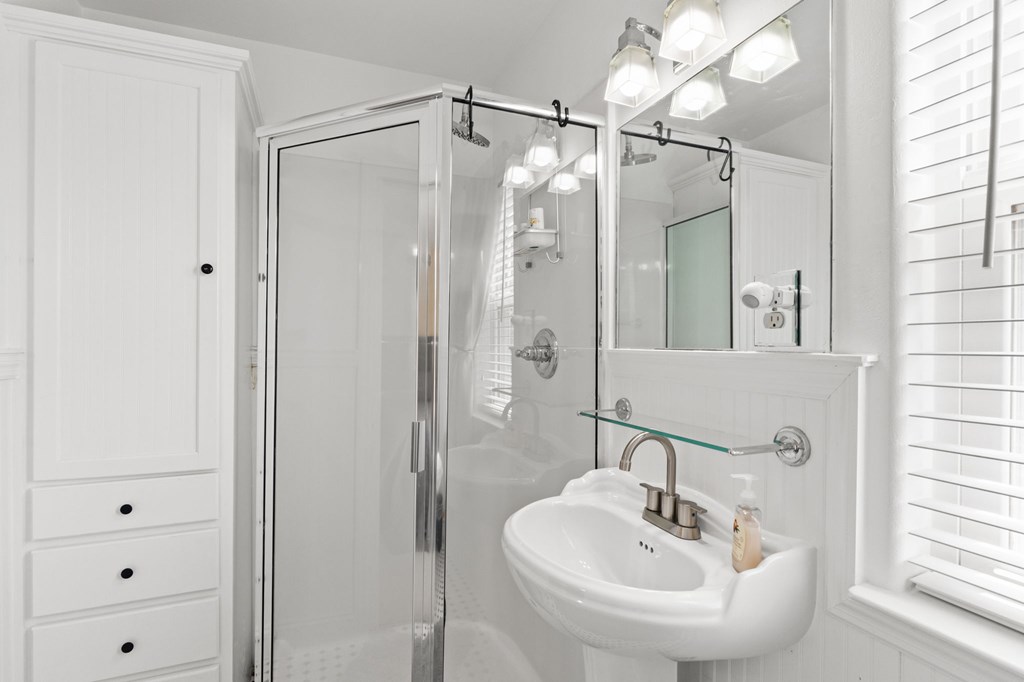 311 Bonnet St, Port St. Joe 32456