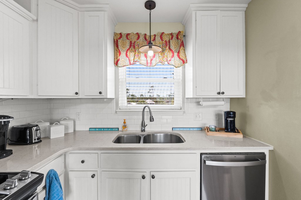 311 Bonnet St, Port St. Joe 32456