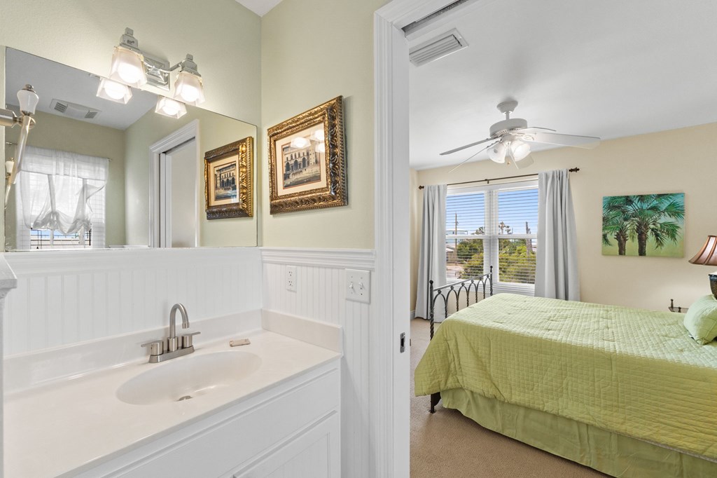 311 Bonnet St, Port St. Joe 32456