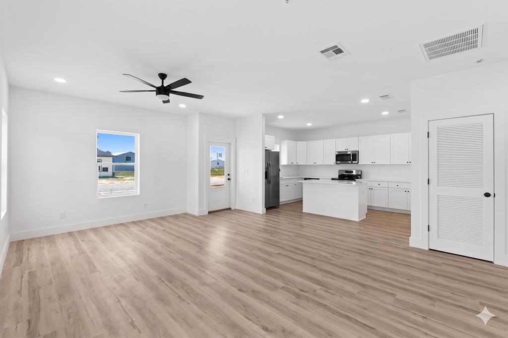 9428 Starfish Ave, Port St. Joe 32456