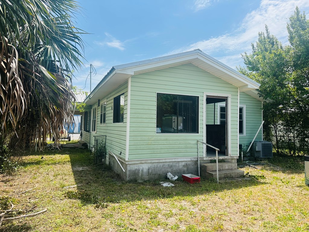 345 Marlin St, Port St. Joe 32456
