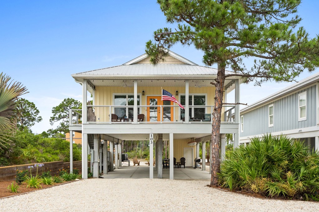 103 Mccosh Mill Rd, Port St. Joe 32456