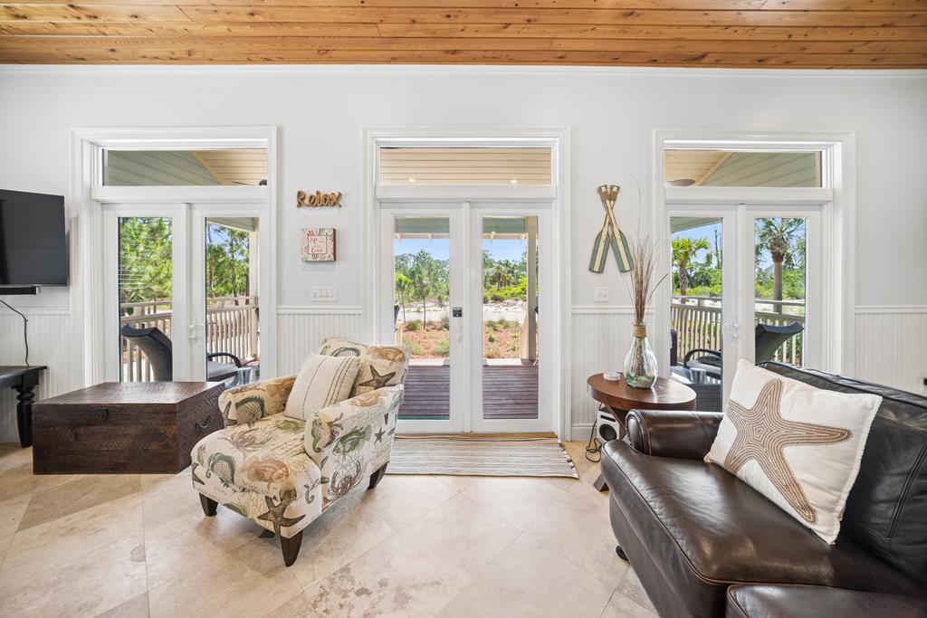 109 Hemmingway Cr, Port St. Joe 32456