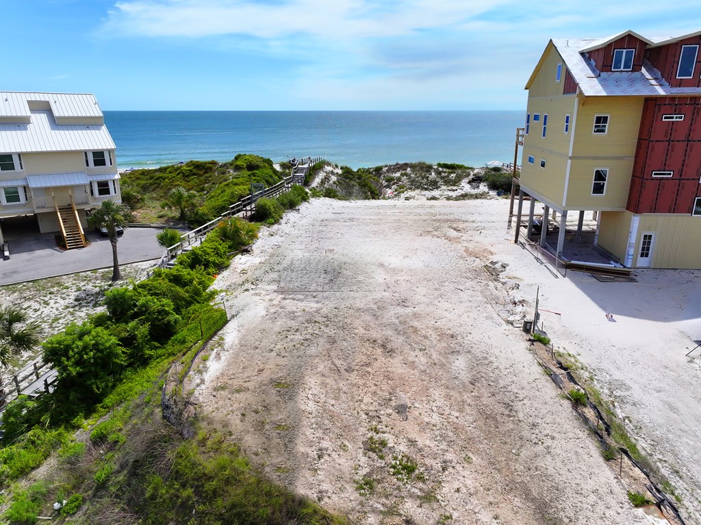 111 Sapodilla Ln, 32456