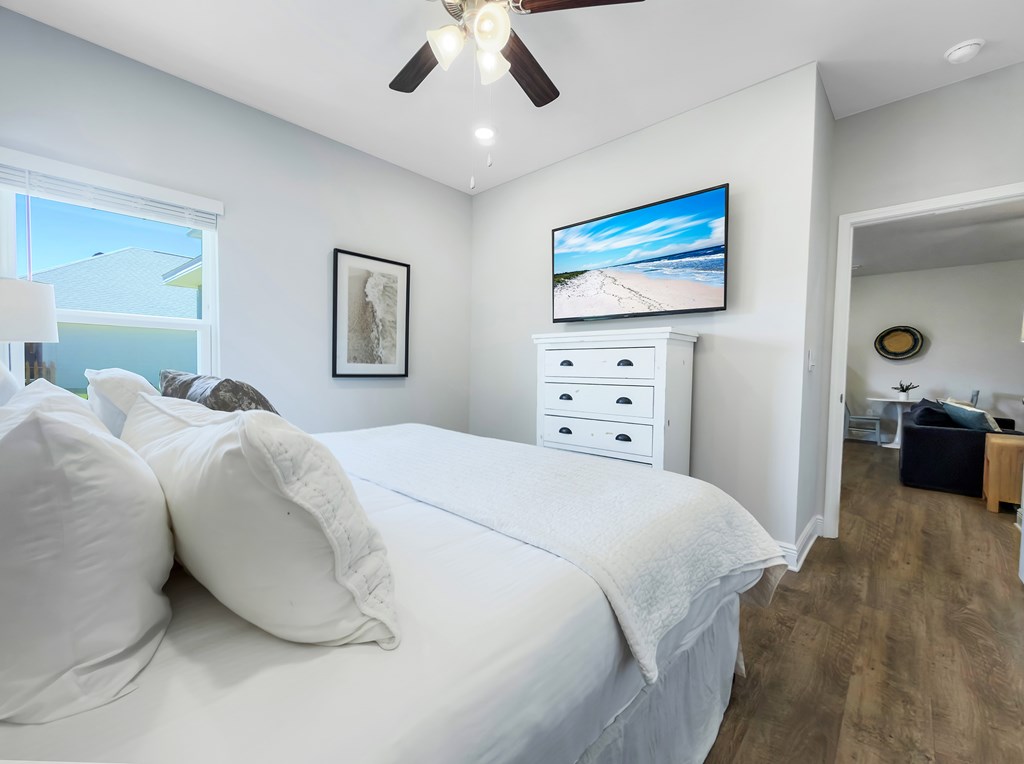 818 Backwater Rd, Port St. Joe 32456
