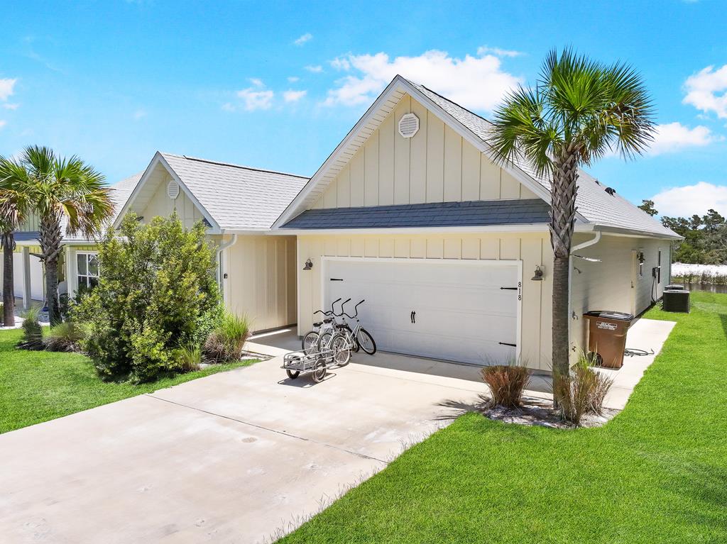 818 Backwater Rd, Port St. Joe 32456