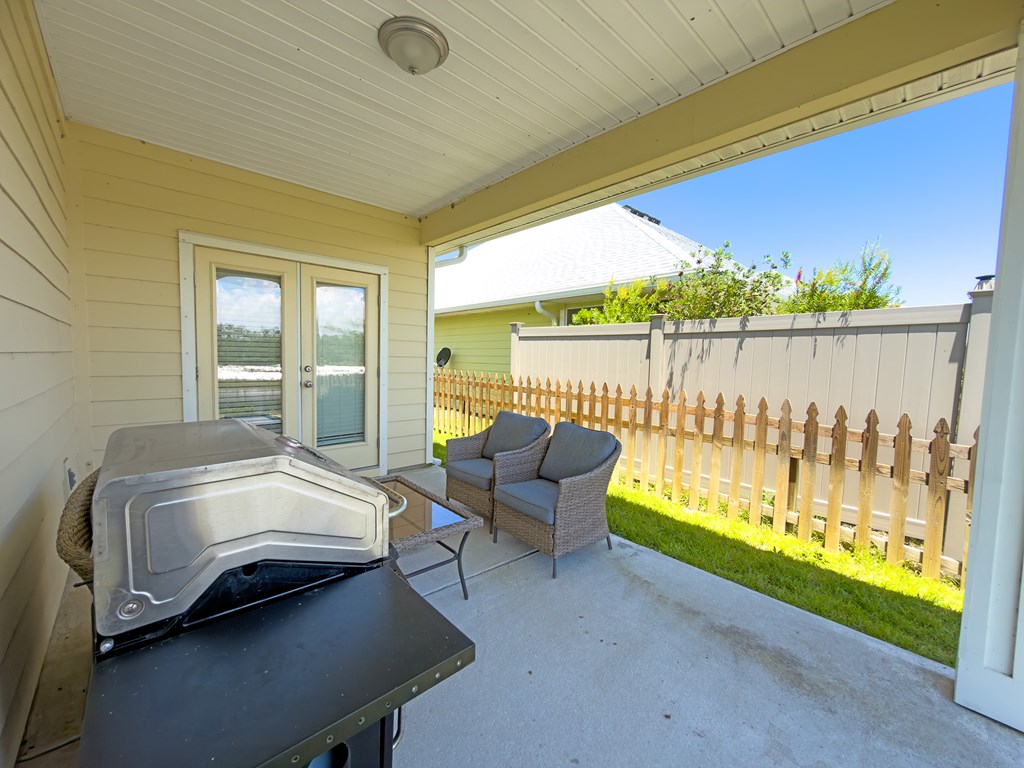 818 Backwater Rd, Port St. Joe 32456