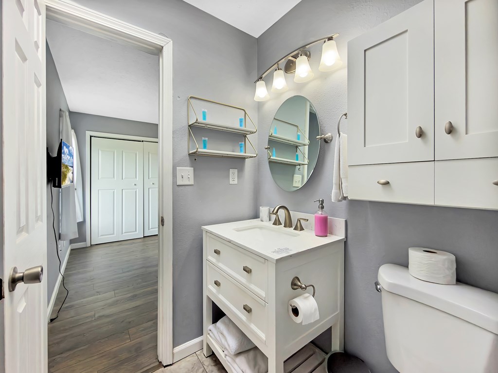 313 Hatley Dr, 32456