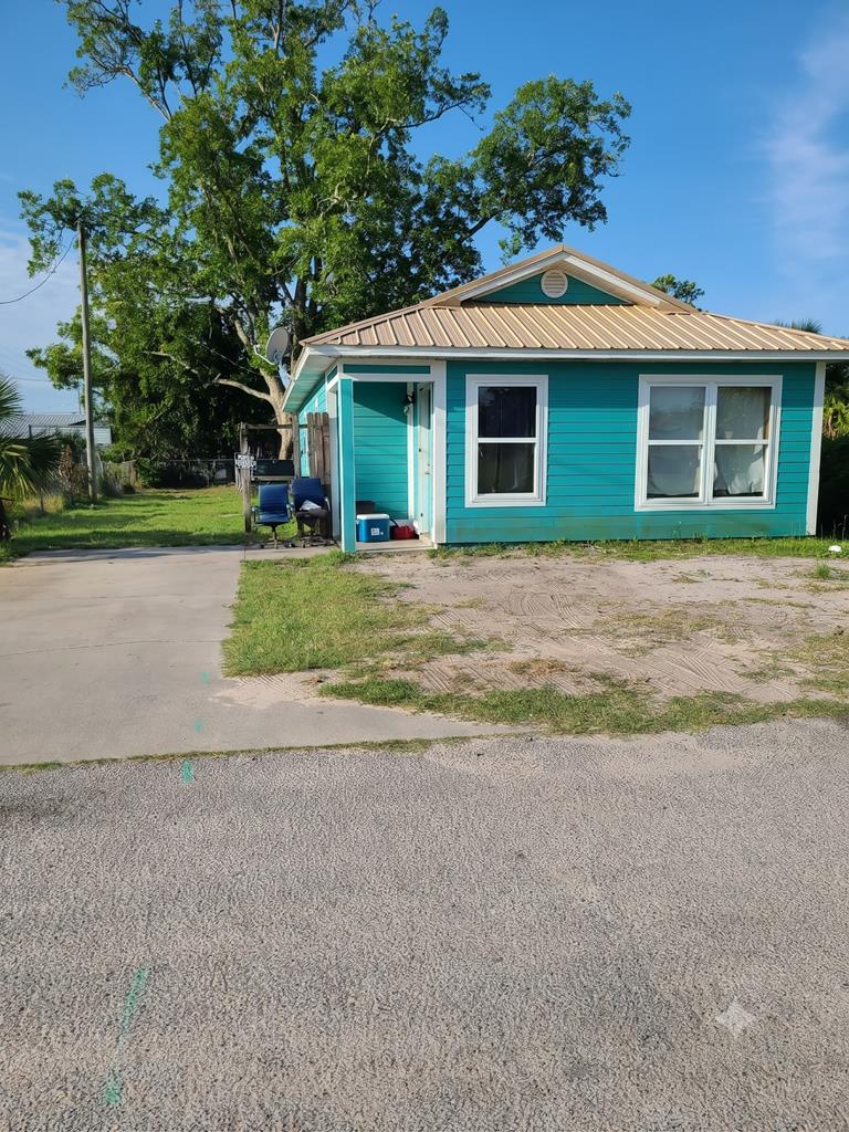 188 Ave F, Port St. Joe 32456