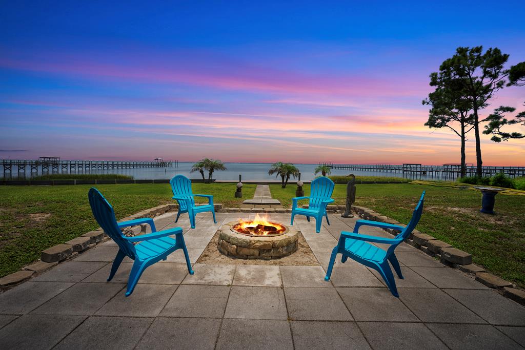 7110 Leeward St, Port St. Joe 32456