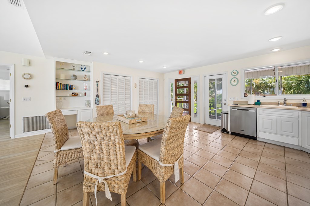 7110 Leeward St, Port St. Joe 32456