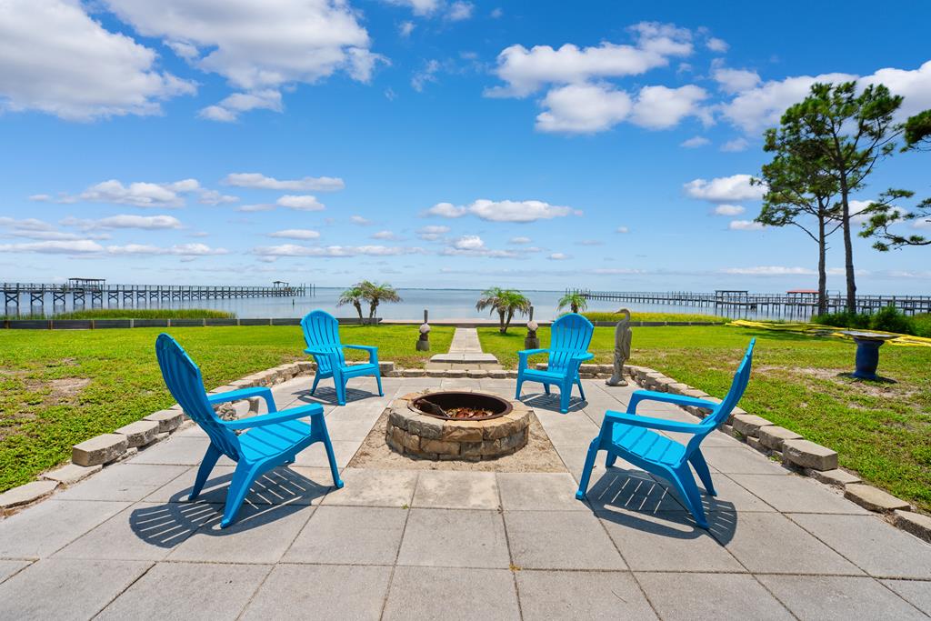7110 Leeward St, Port St. Joe 32456