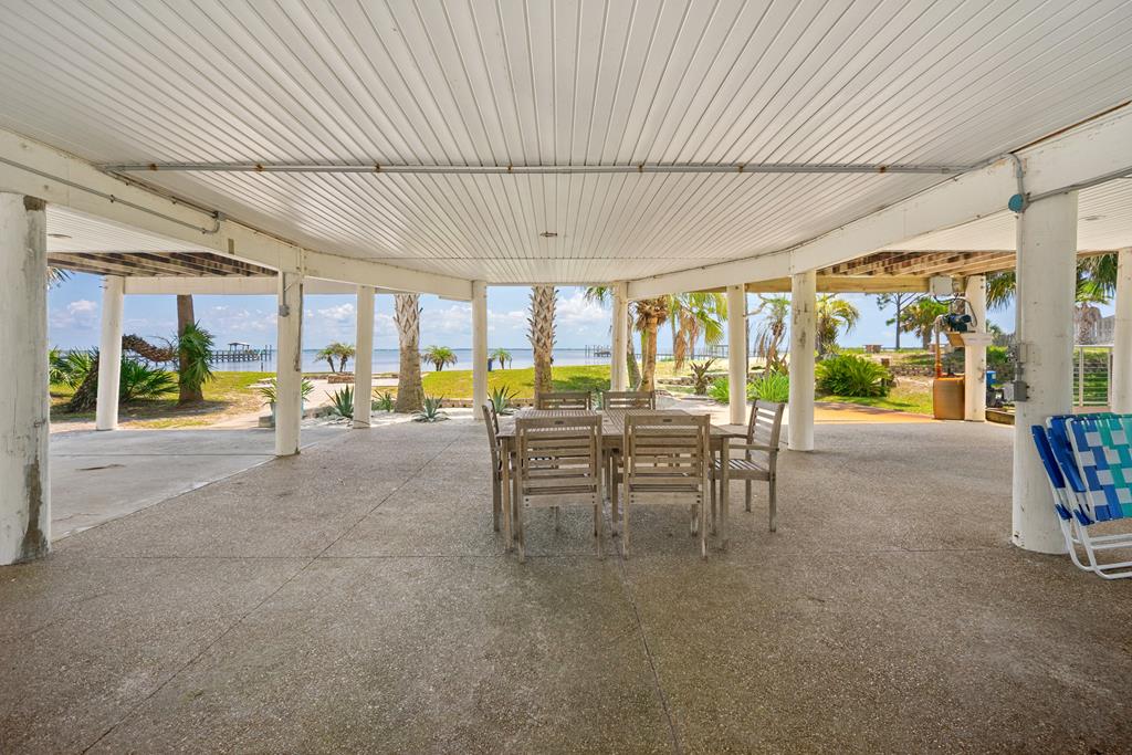7110 Leeward St, Port St. Joe 32456
