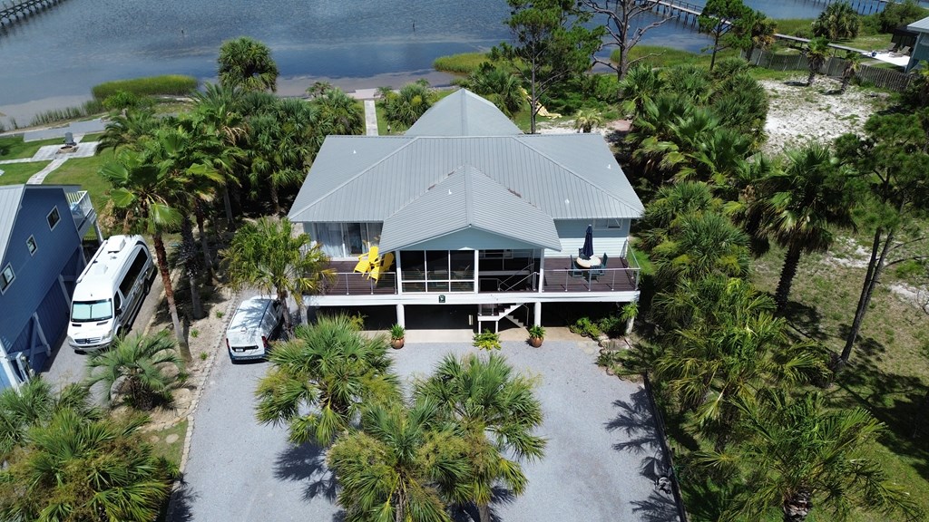 7110 Leeward St, Port St. Joe 32456