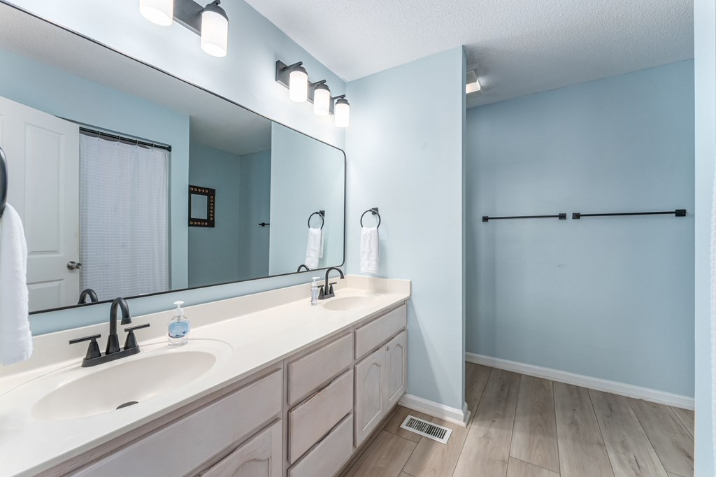 642 Sea Cliff Dr # 17, 32456 Unit: C-17