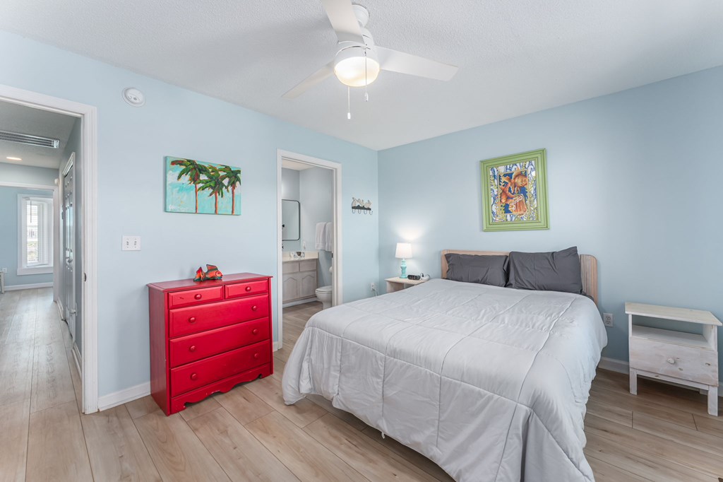 642 Sea Cliff Dr # 17, 32456 Unit: C-17