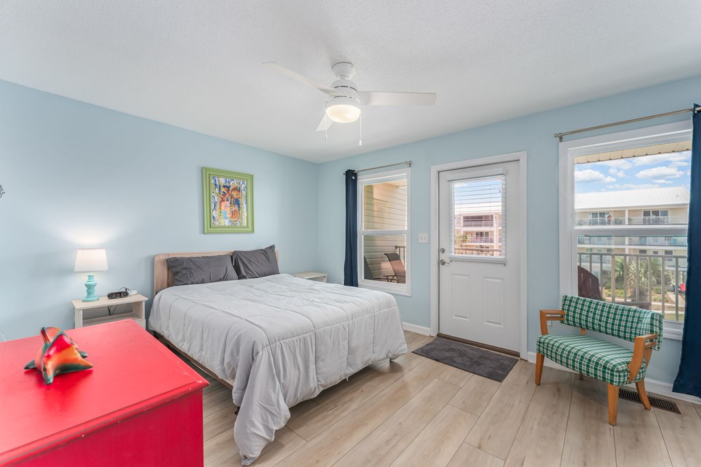 642 Sea Cliff Dr # 17, 32456 Unit: C-17