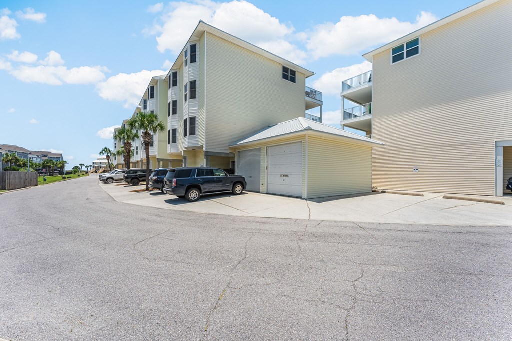 642 Sea Cliff Dr # 17, 32456 Unit: C-17