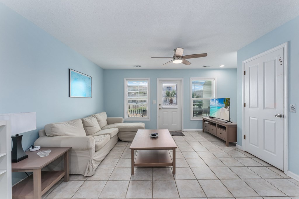 642 Sea Cliff Dr # 17, 32456 Unit: C-17