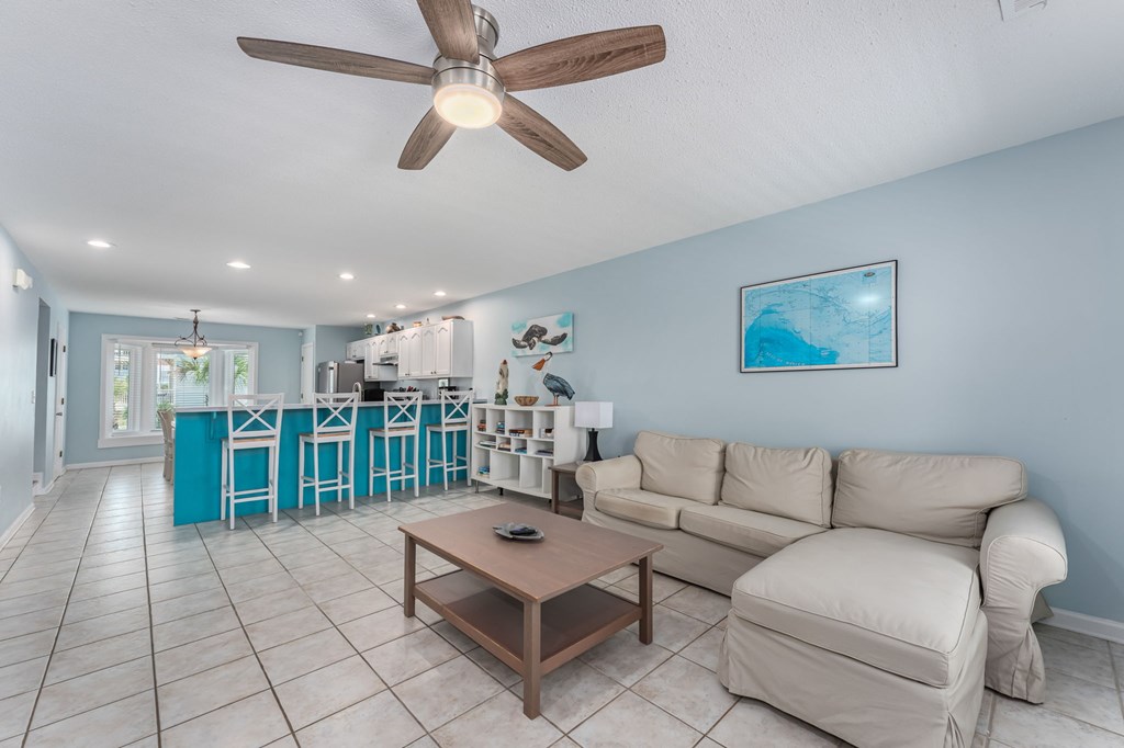 642 Sea Cliff Dr # 17, 32456 Unit: C-17