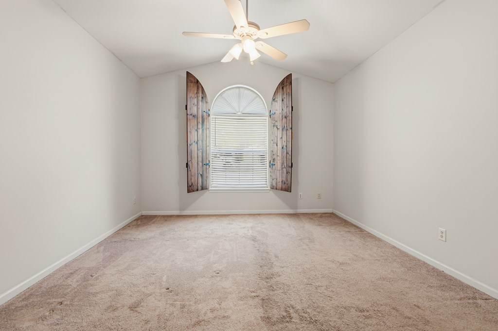 117 Mary Dr, 32465