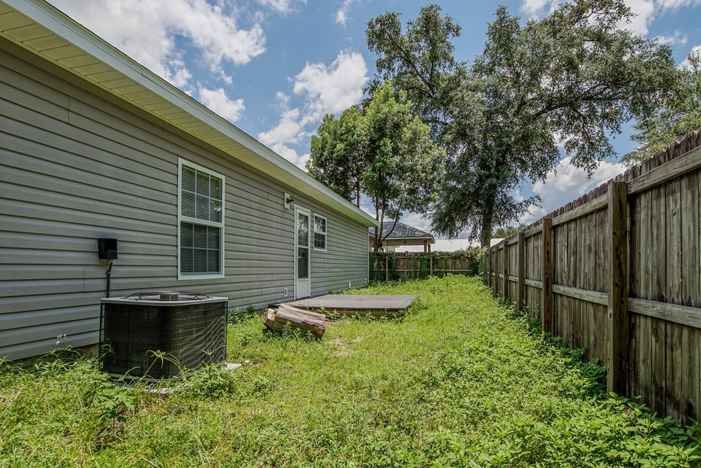 117 Mary Dr, 32465