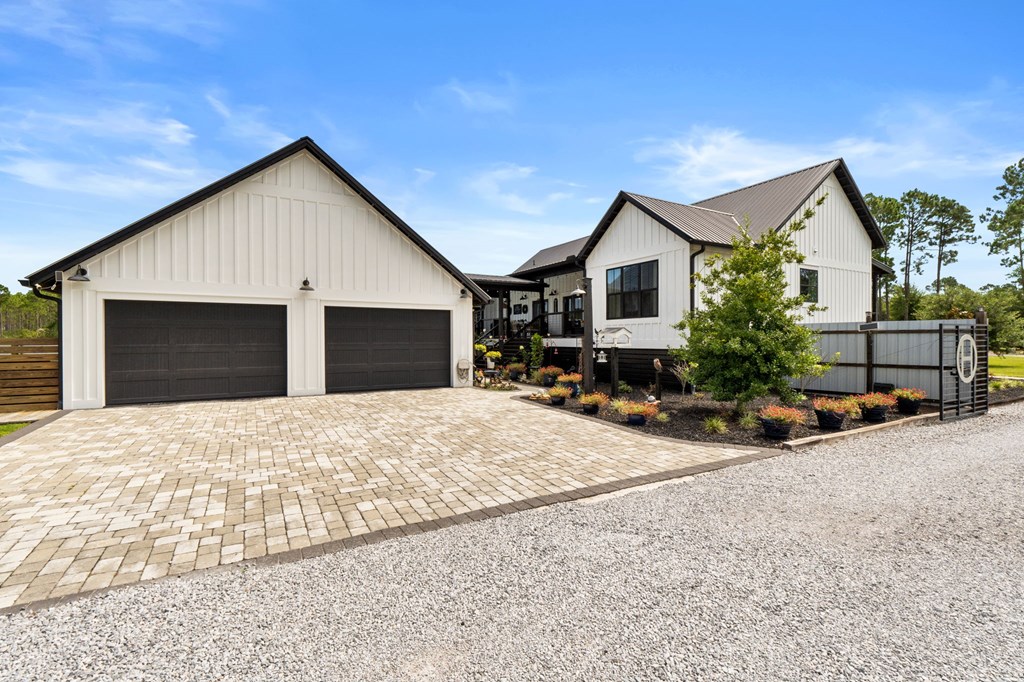 619 Jones Homestead Rd, Port St. Joe 32456