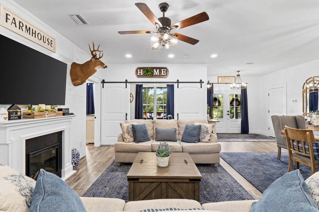 619 Jones Homestead Rd, Port St. Joe 32456