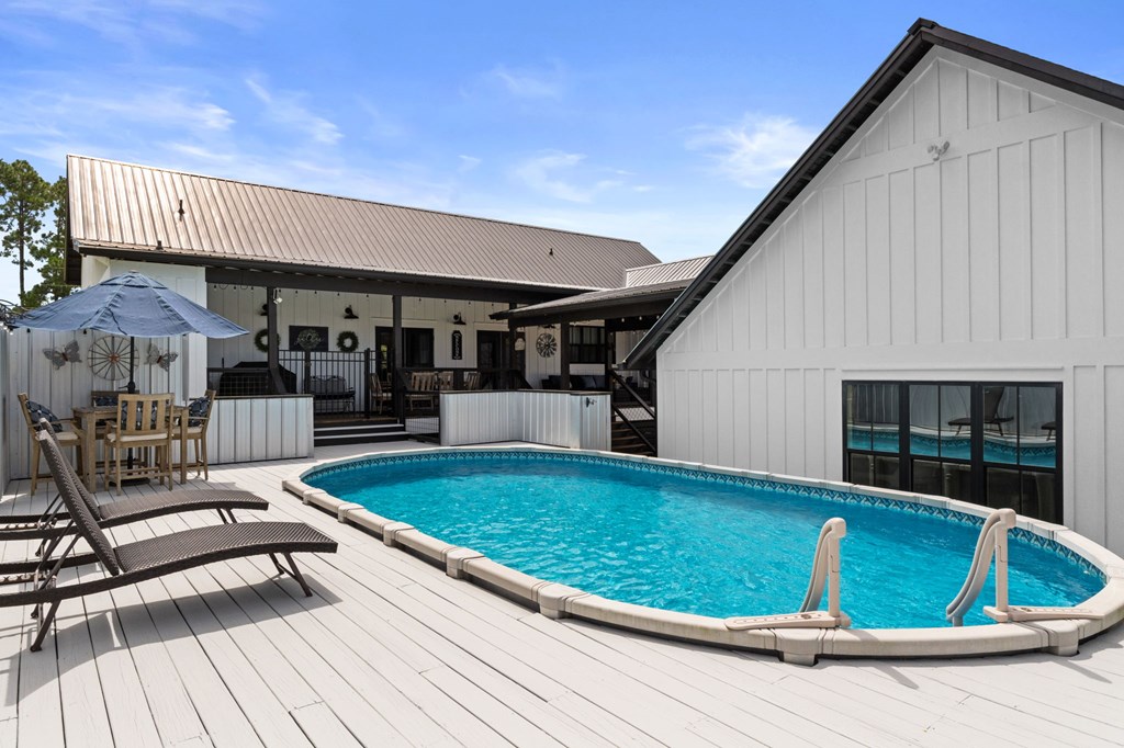 619 Jones Homestead Rd, Port St. Joe 32456