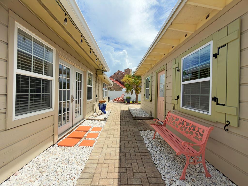 308 Beacon Rd, Port St. Joe 32456