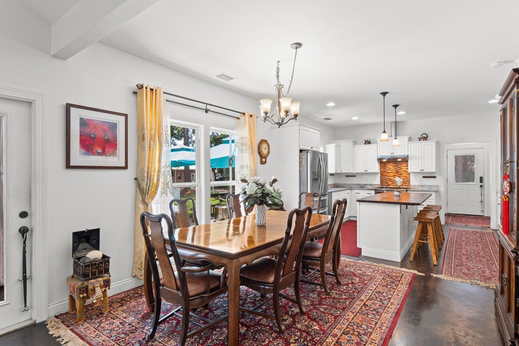 242 15th St, 32320