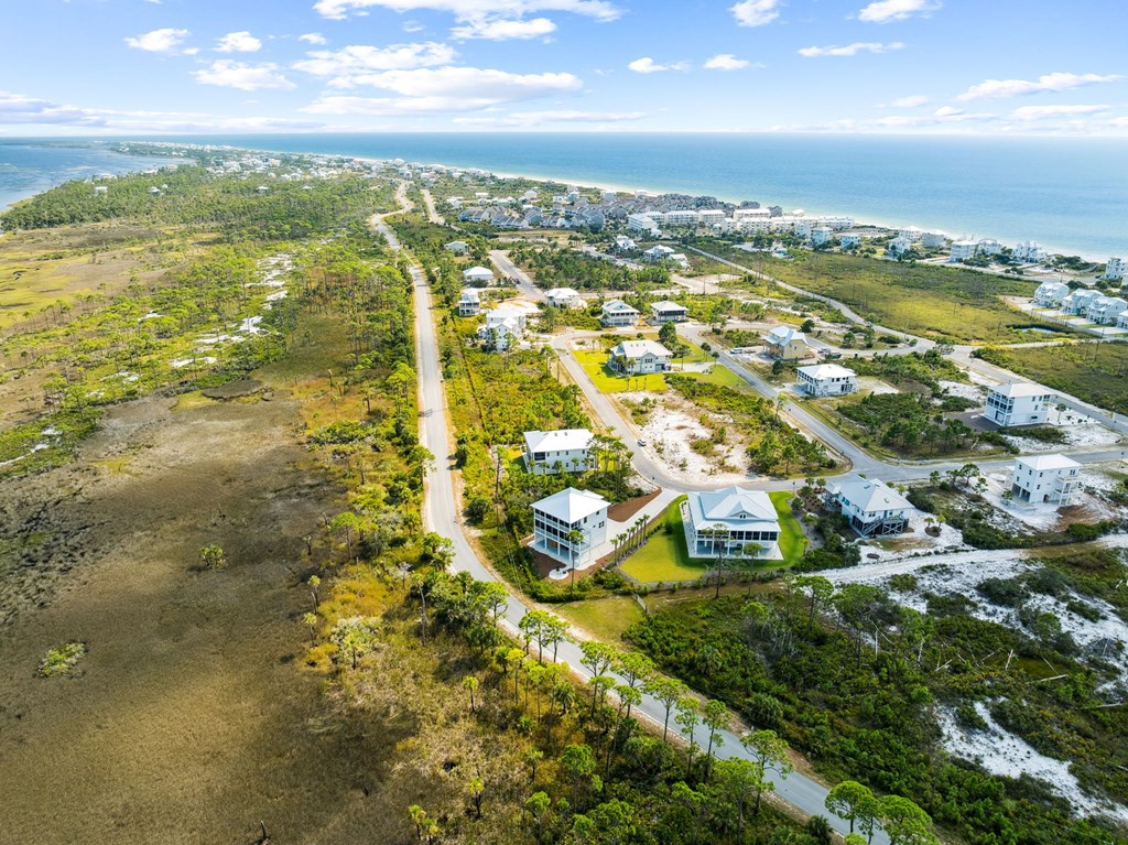 225 Park Point Cir, Port St. Joe 32456