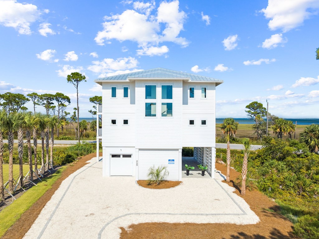 225 Park Point Cir, Port St. Joe 32456