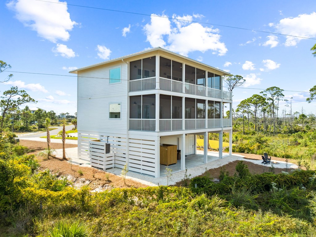 225 Park Point Cir, Port St. Joe 32456
