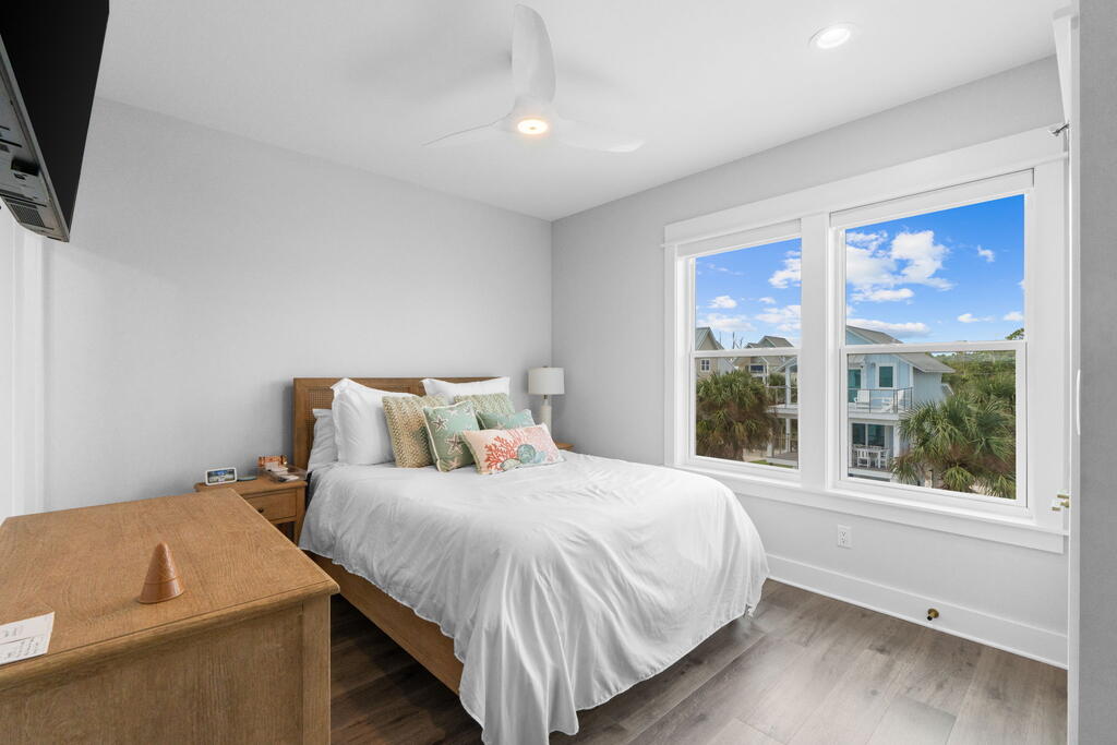 116 Sweetwater Shores Dr, Port St. Joe 32456
