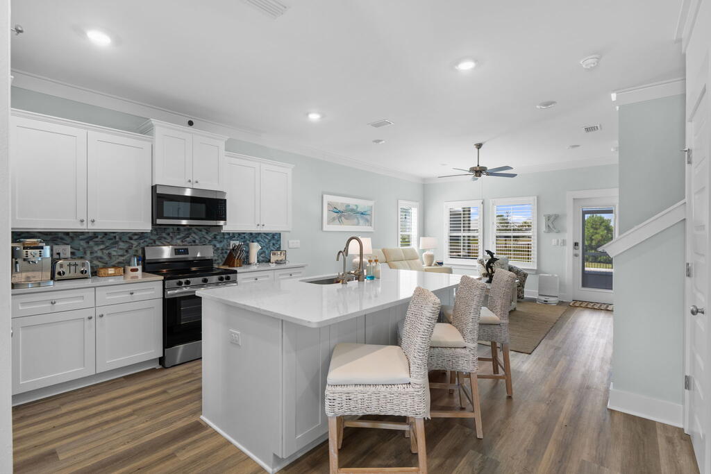 1813 Backwater Rd, Port St. Joe 32456