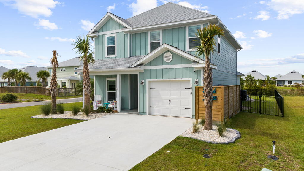 1813 Backwater Rd, Port St. Joe 32456