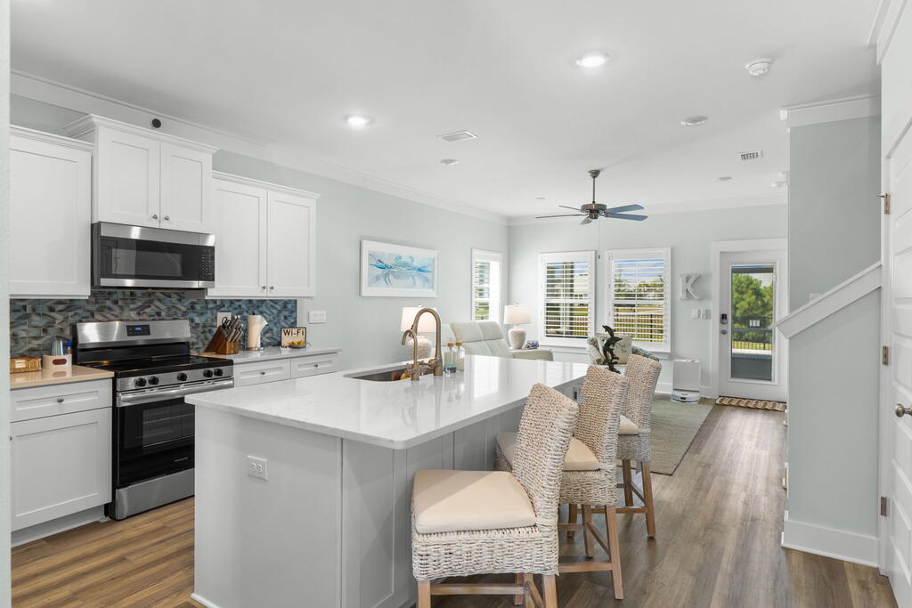 1813 Backwater Rd, Port St. Joe 32456