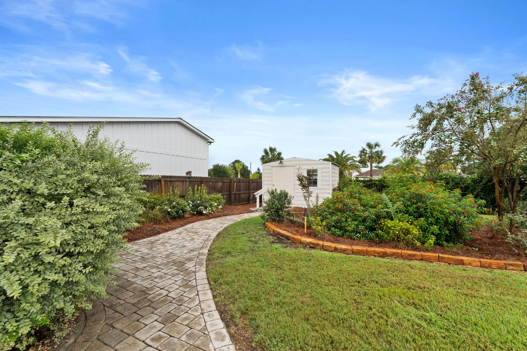 105 White Blossom Trl, Port St. Joe 32456